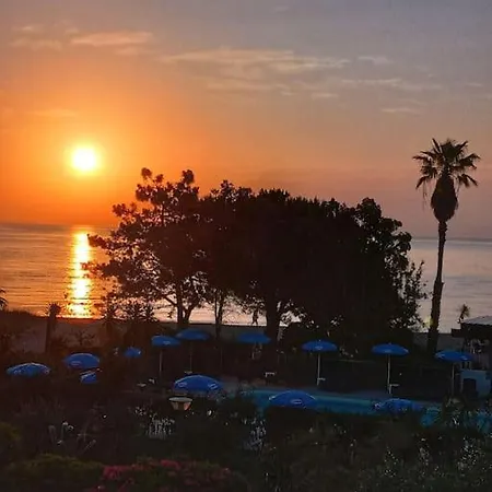 Апартаменты Grand Les Pieds Dans L'eau Сан-Николао